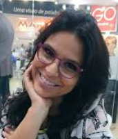 Fisioterapeuta que utiliza os materiais da Direção Clara 4